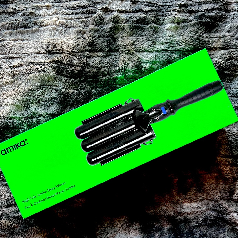 Amika High Tide Jumbo Deep Waver in Black and Green